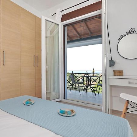Esperides Apartments Aigli Skopelos Town Exterior photo