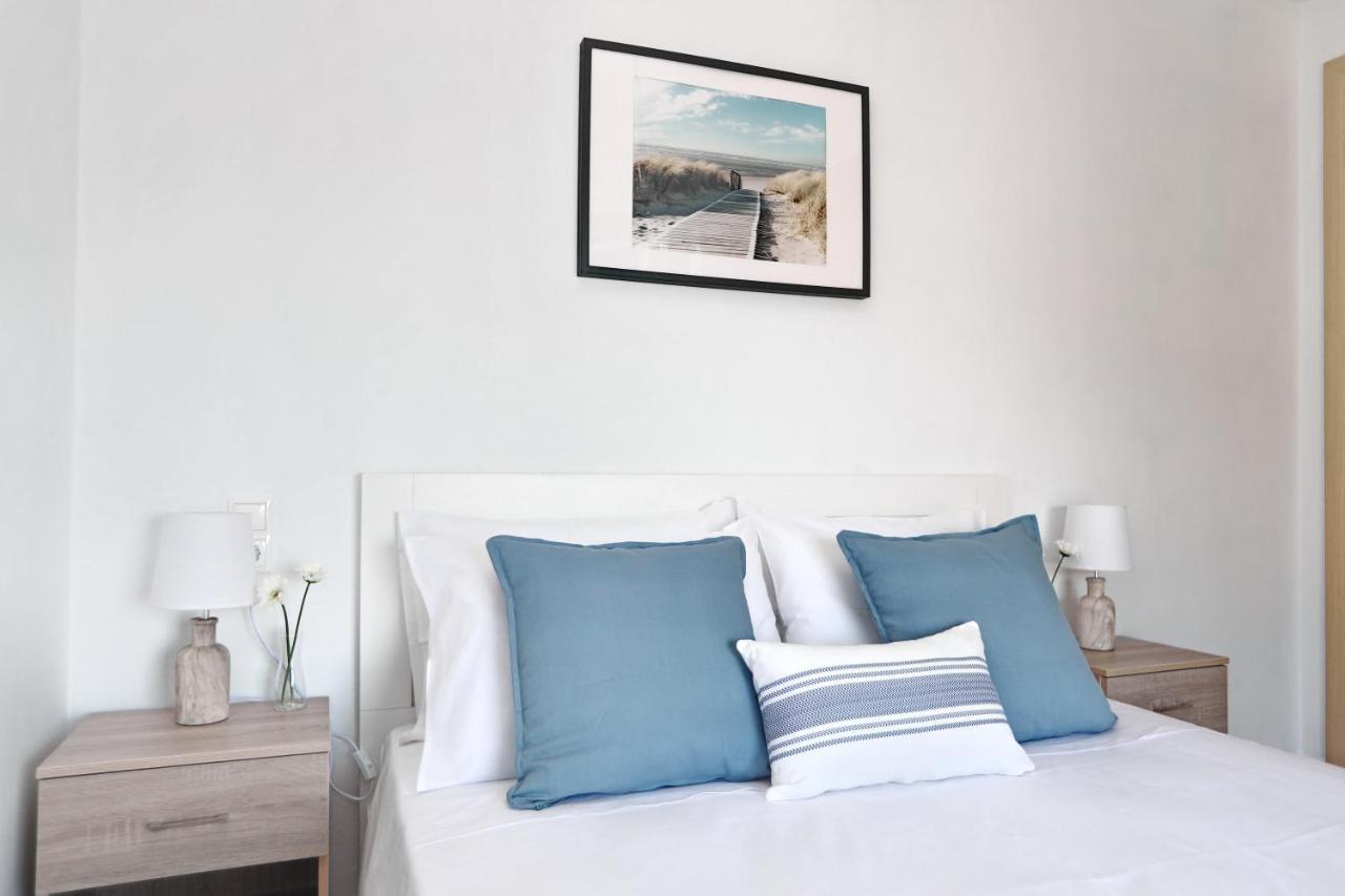Esperides Apartments Aigli Skopelos Town Exterior photo