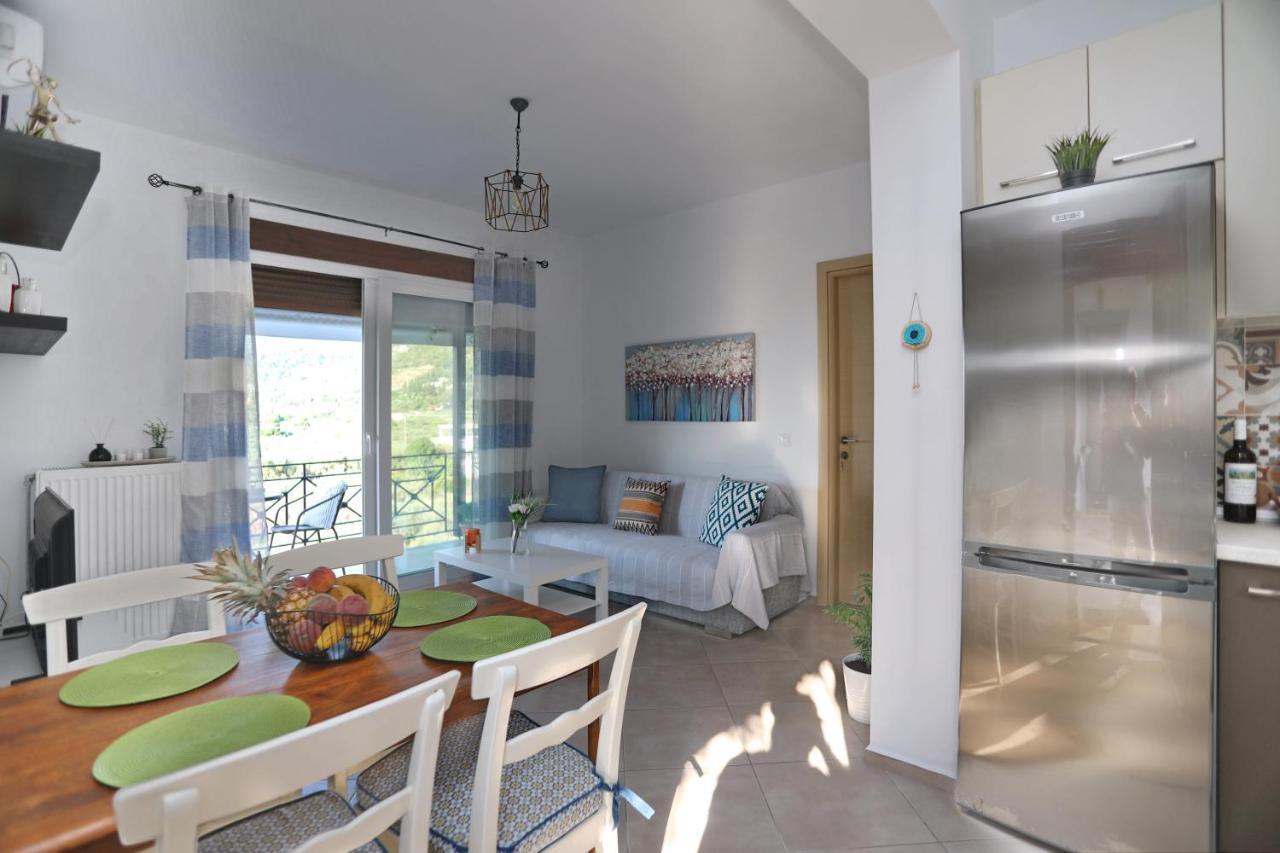 Esperides Apartments Aigli Skopelos Town Exterior photo