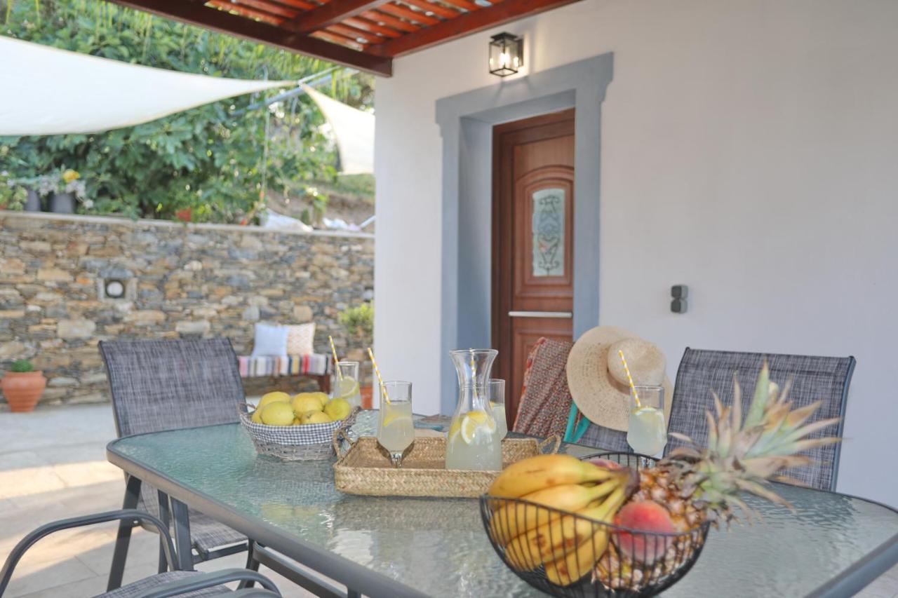 Esperides Apartments Aigli Skopelos Town Exterior photo