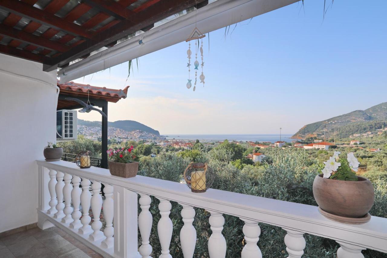 Esperides Apartments Aigli Skopelos Town Exterior photo